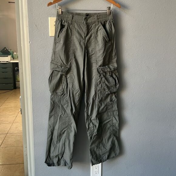 Divided Pants - Divided Military Green Cargo Pants